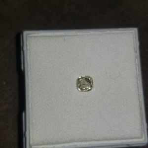 Yellow diamond vvs diamond  .70ct